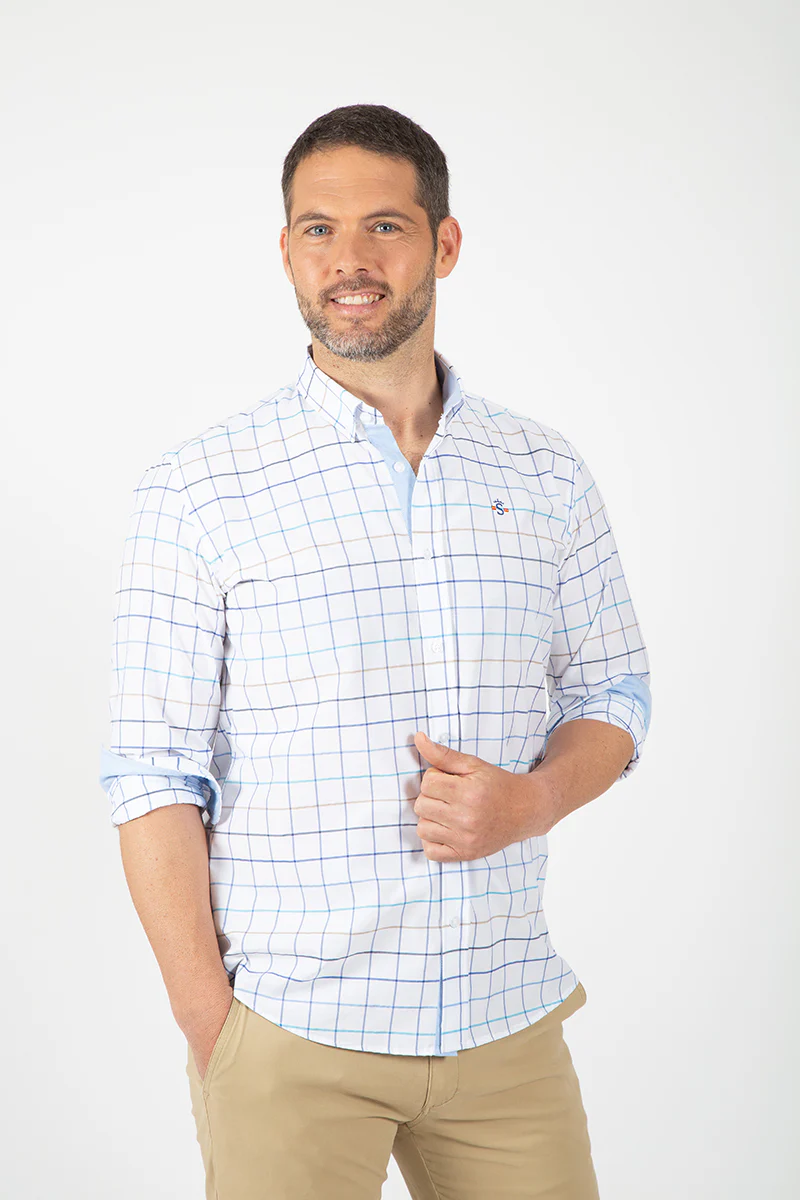Camisa blanca cuadros