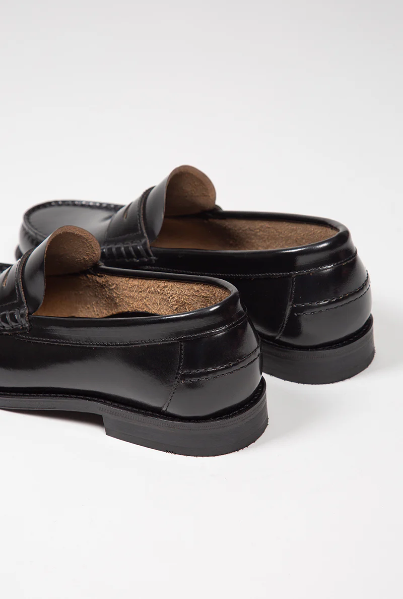 Mocasin antifaz negro - Image 3