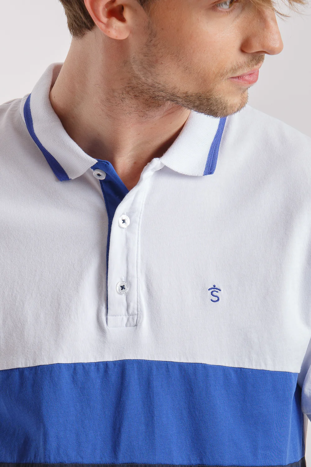 Polo golf Blanco marino azulon - Image 10