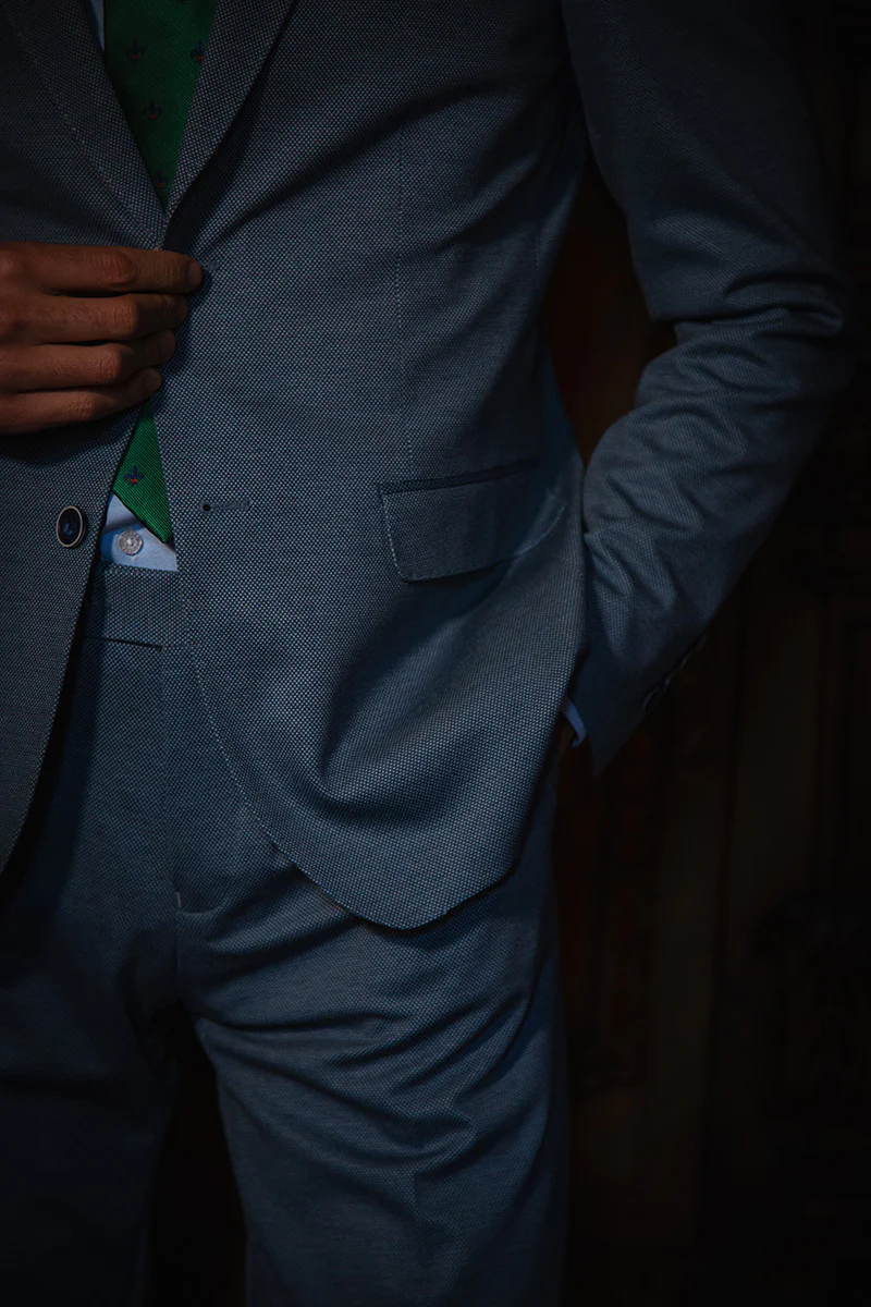 Traje Azul - Image 5