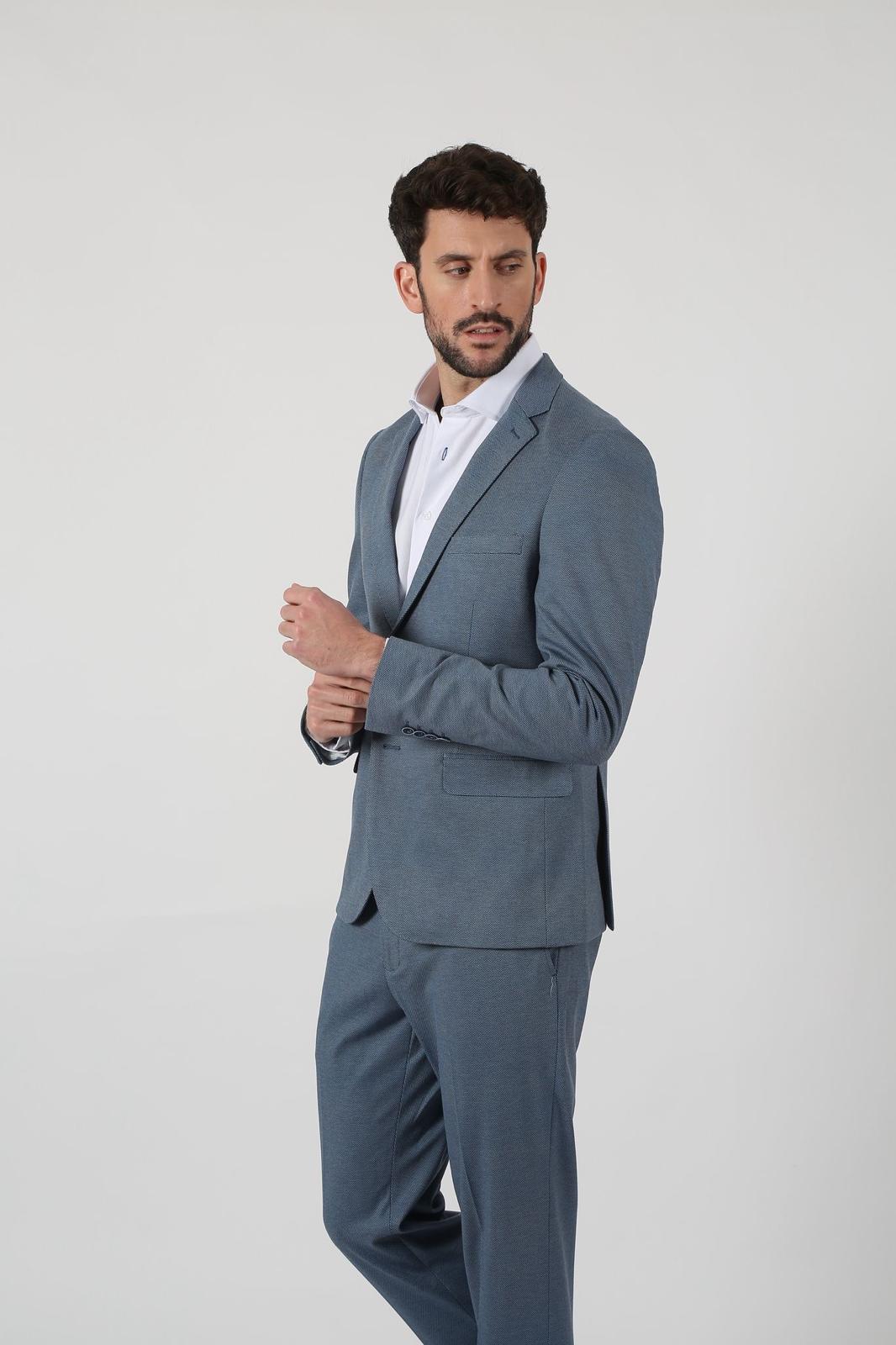 Traje Azul - Image 7