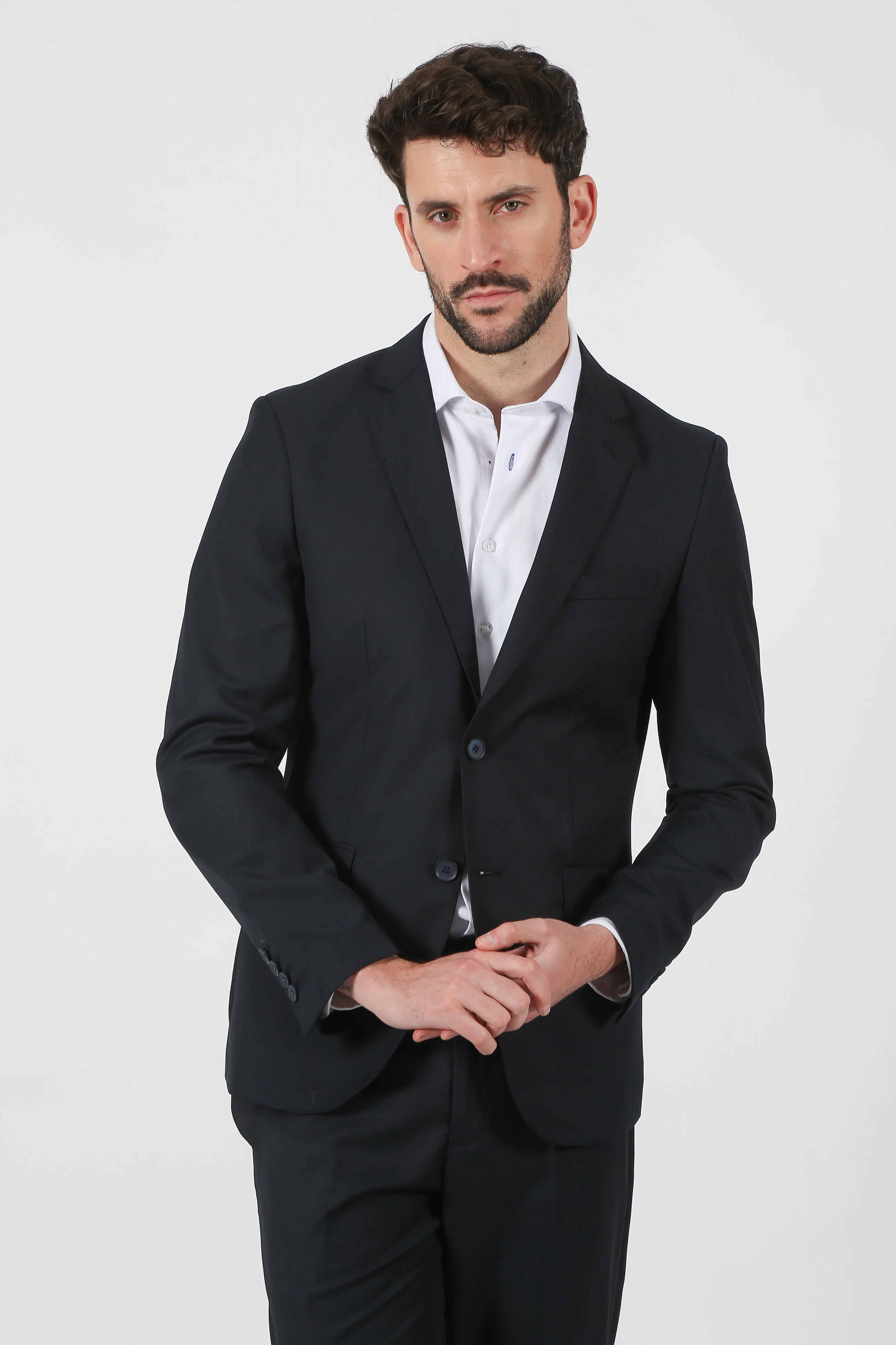 Traje NEGRO - Image 5