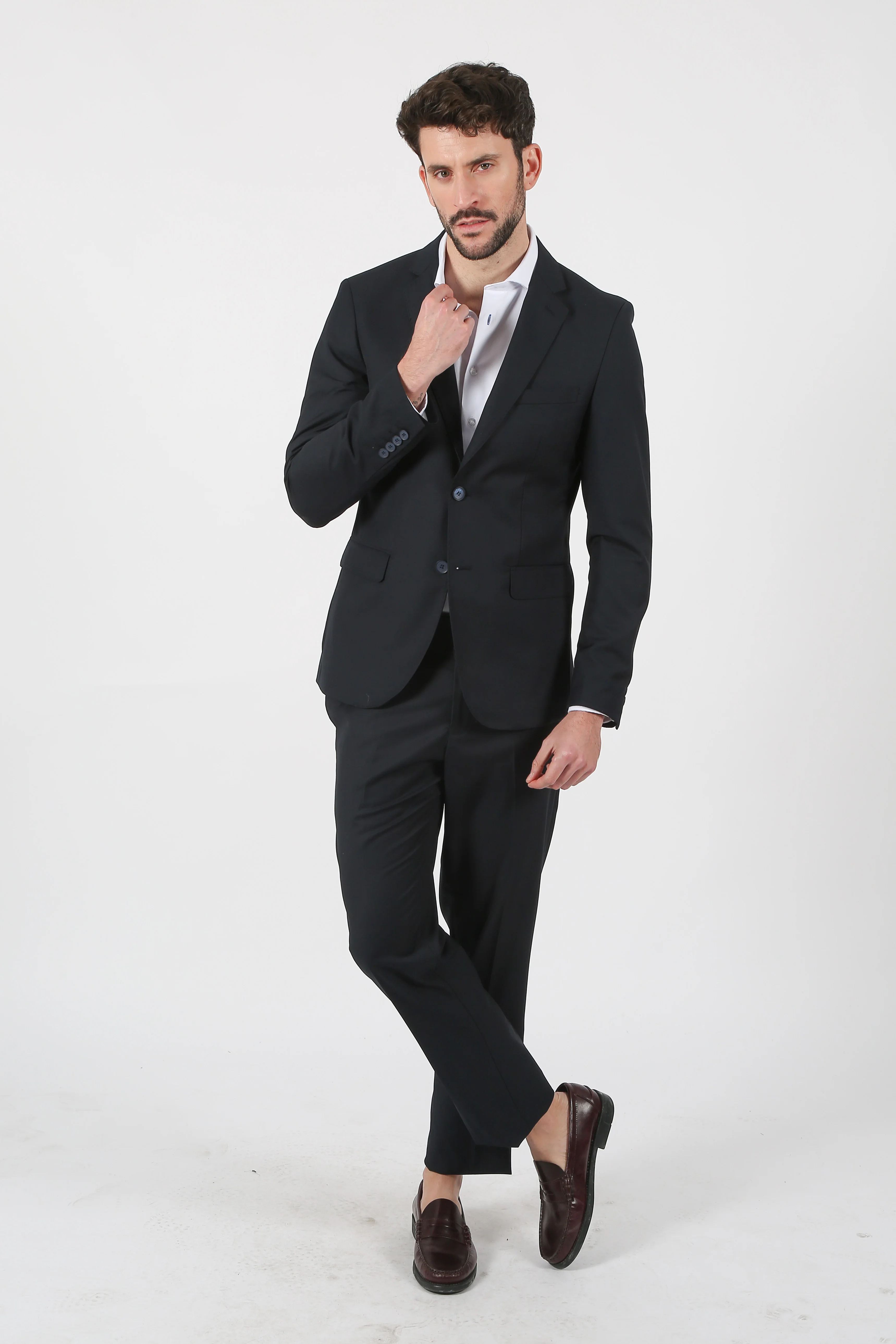 Traje NEGRO - Image 7